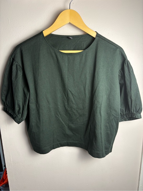 Uniqlo Tops - Uniqlo Forest Green Crewneck 100% Cotton Tee